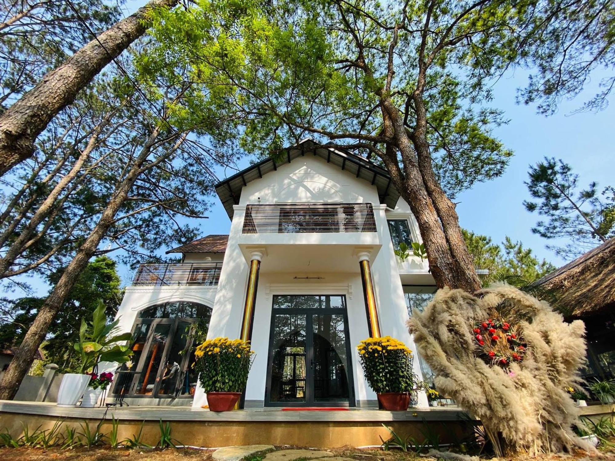 S'Nghe Homestay Mang Den Kon Von Kla Exteriör bild